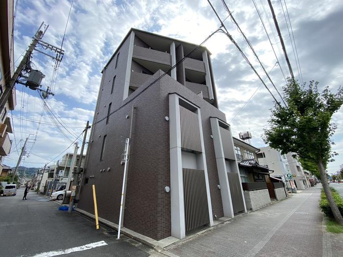  LA MAISON DE HIROKO