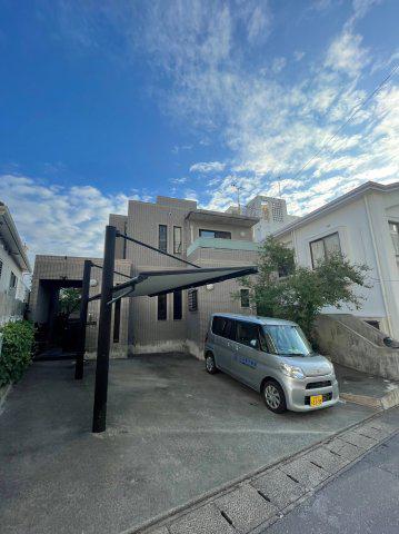 沖縄県中頭郡西原町  築28年
