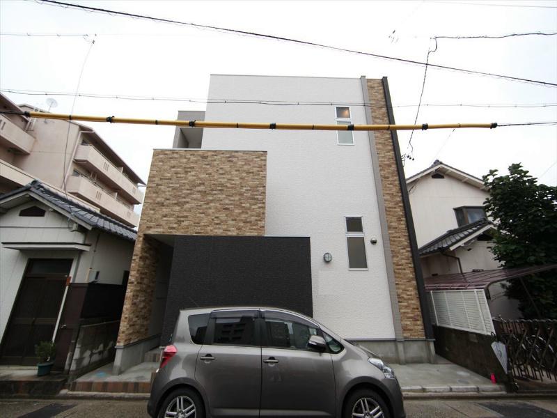 COUNTRY VILLA
