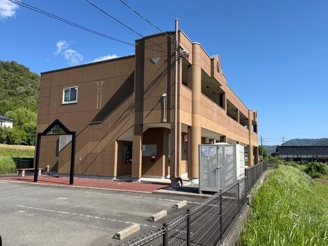 コンフォース小鯖(2LDK/1階)