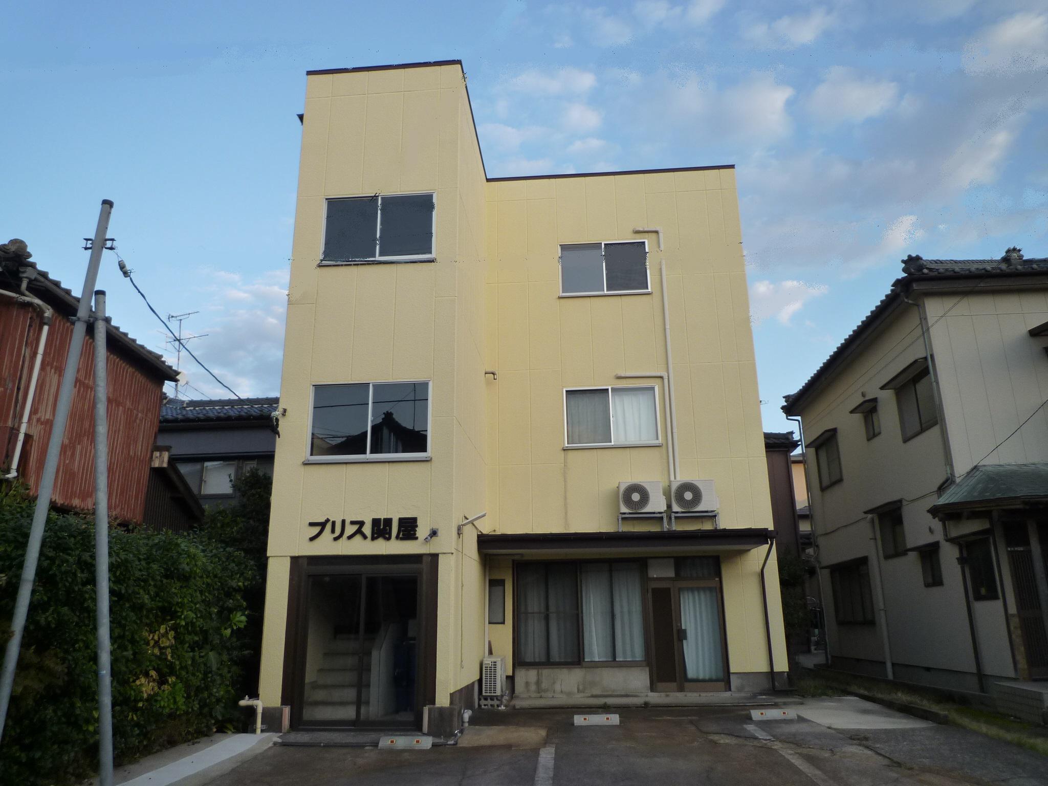 ブリス関屋