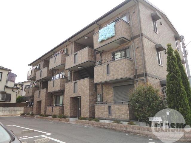 シャンポール参番館