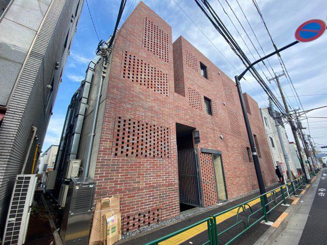 ＪＲ中央線 吉祥寺駅 徒歩8分 3階建 築13年