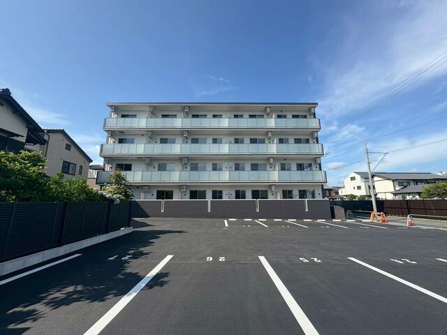 田畑ハイツルシアスVIII