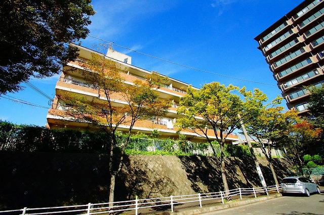 レジデンス吉川4号館