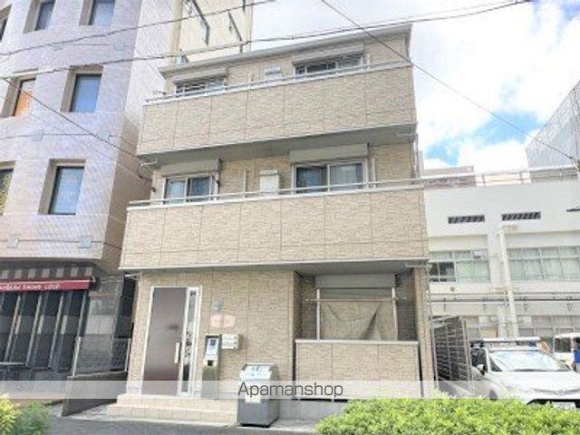 THREE ARROWS 関内