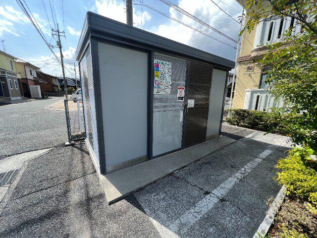 YプラッツB