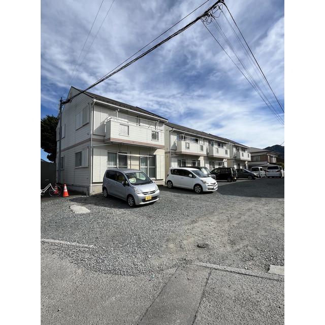 ハイツ三貴