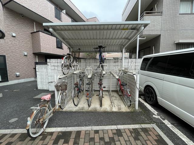 ネオ ウィング