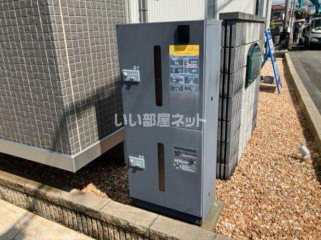 クレア B