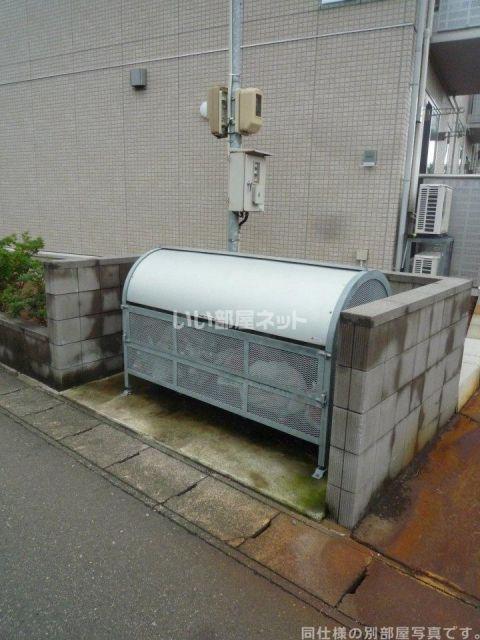 ロジュマン シュシュB