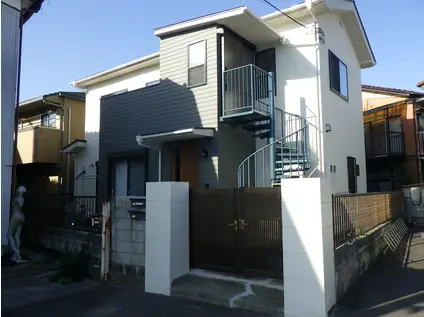 シュトワ(2LDK/2階)の外観写真