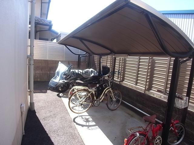 アクシス三本木