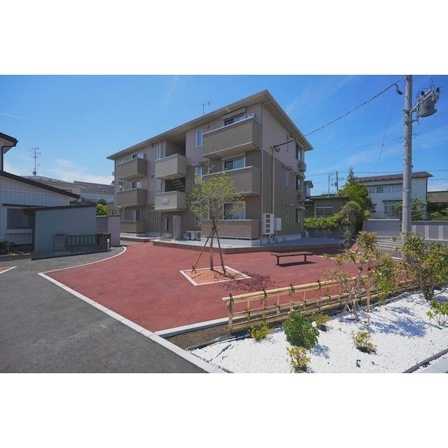 フユシス類家B