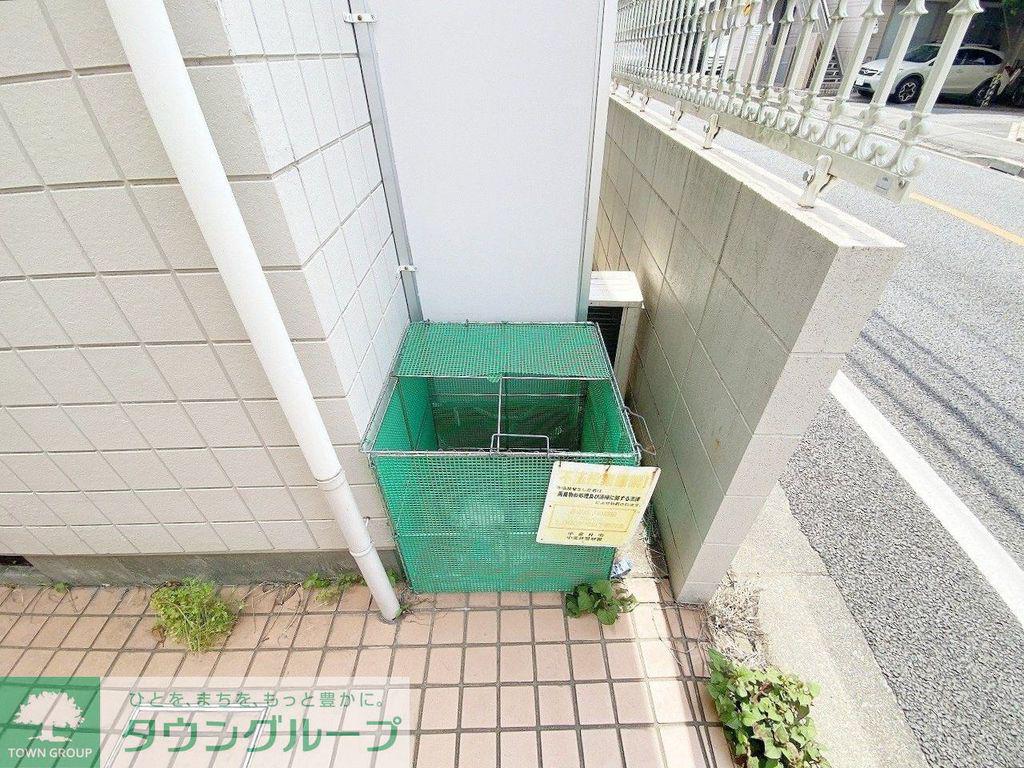 フラット摩維