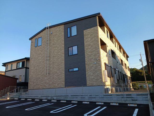 ヒカルサ岡崎蓑川町