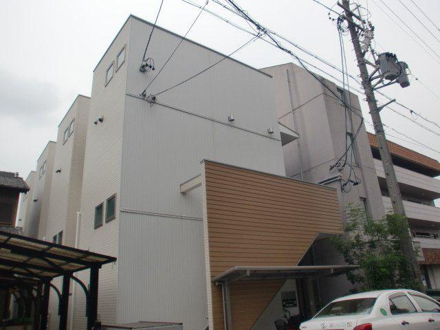 ウィン荒子