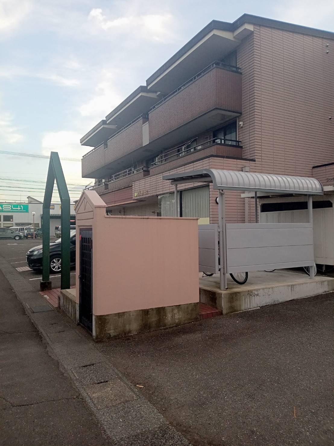 ファミリーパークマンション(3LDK/3階)の外観写真