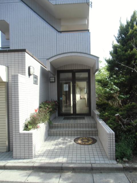 ピラミデ川口