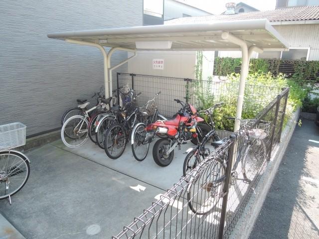 地下鉄千日前線 北巽駅 徒歩17分 3階建 築18年