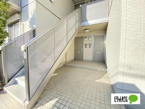 シャーメゾン日前