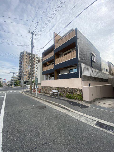 ヴァレイ岡本