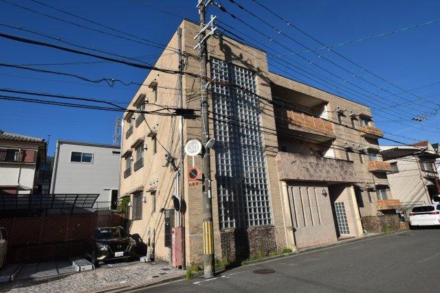 シャルル日吉台