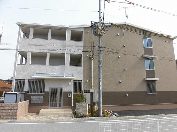 フォレストパーク・八番館