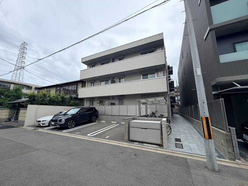 ラ ネージュ