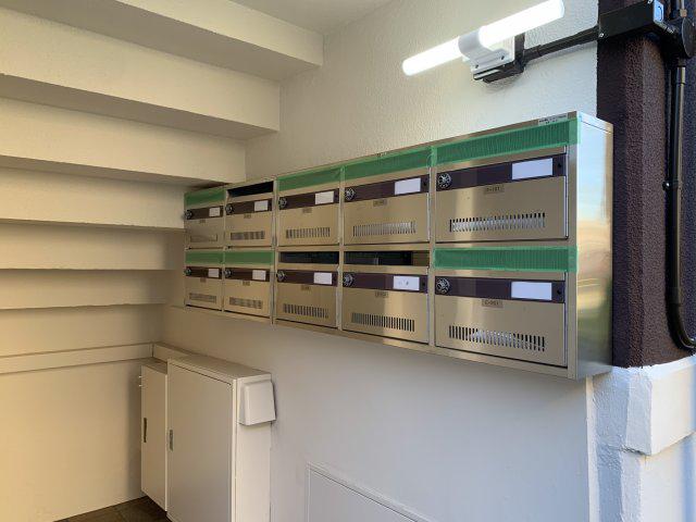 高津橋農住団地 A棟 角