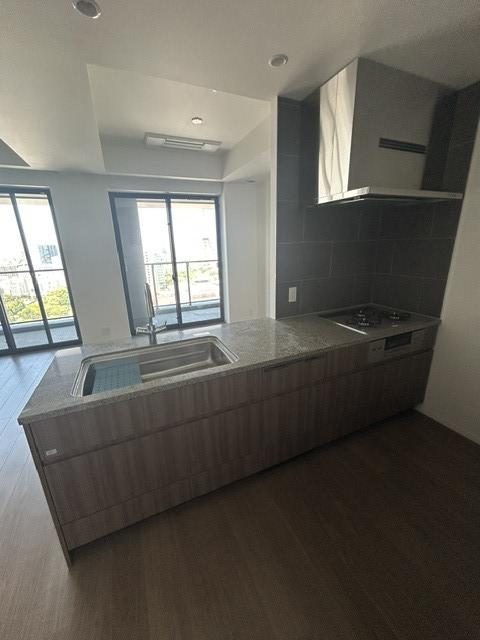 WORLD TOWER RESIDENCE