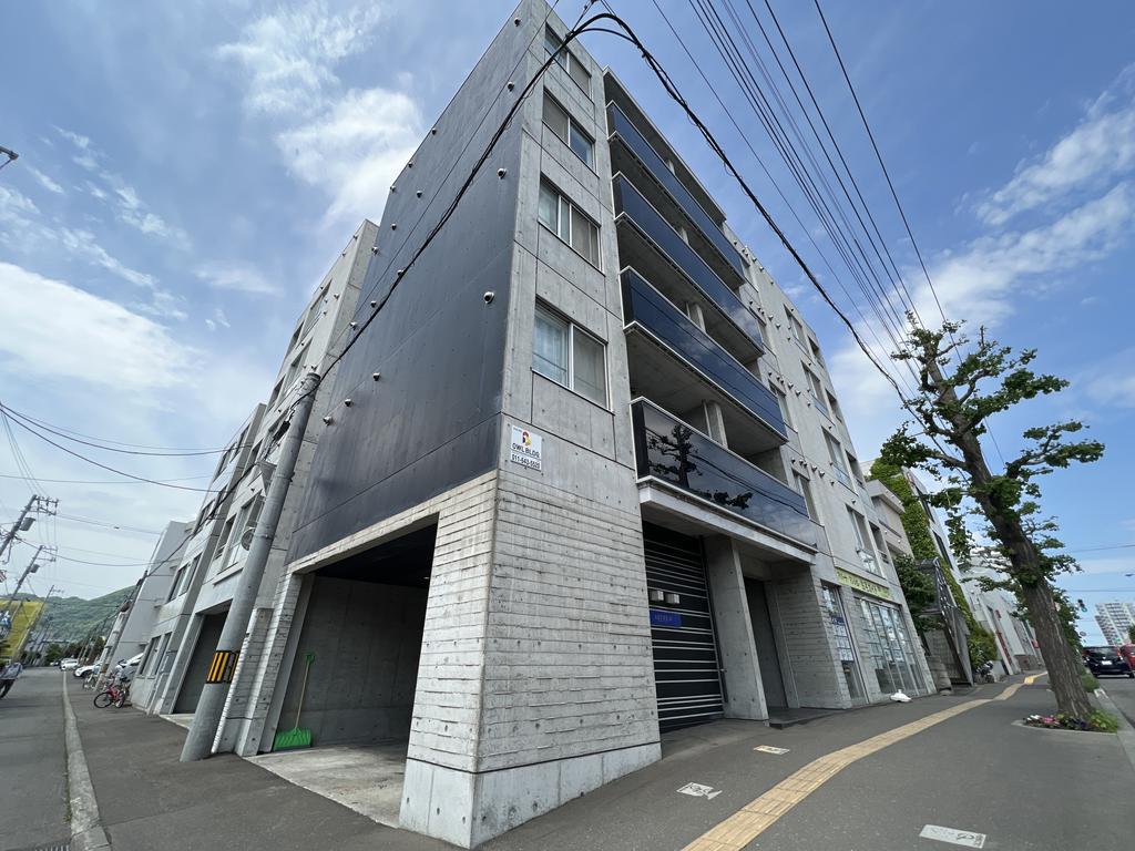 AZURE24