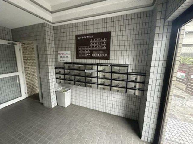 ヒルサイドフラッツB棟