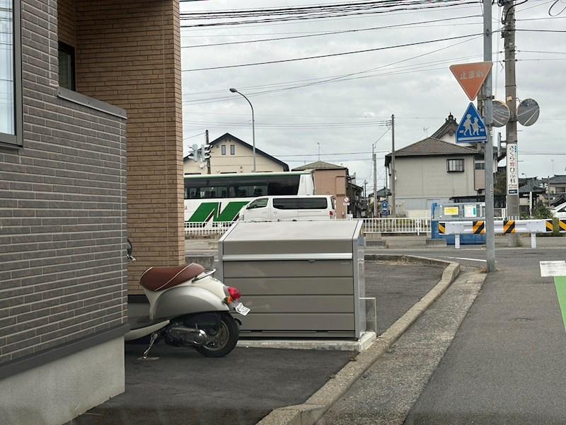グリシーニア