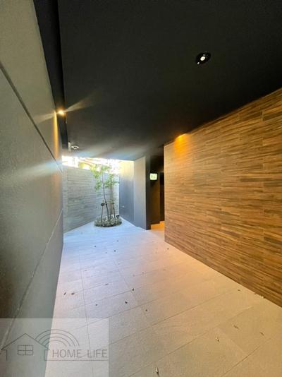 LEGALANDプラス難波南