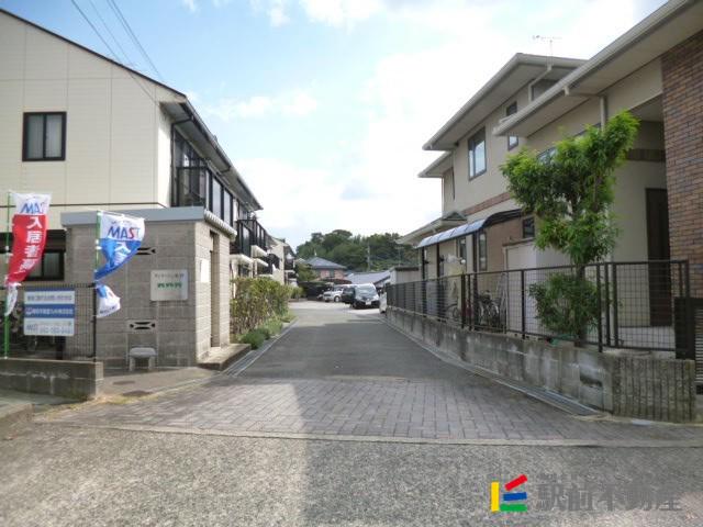 ヴィラージュ松倉C棟