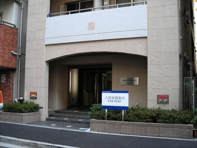カスタリア新富町III