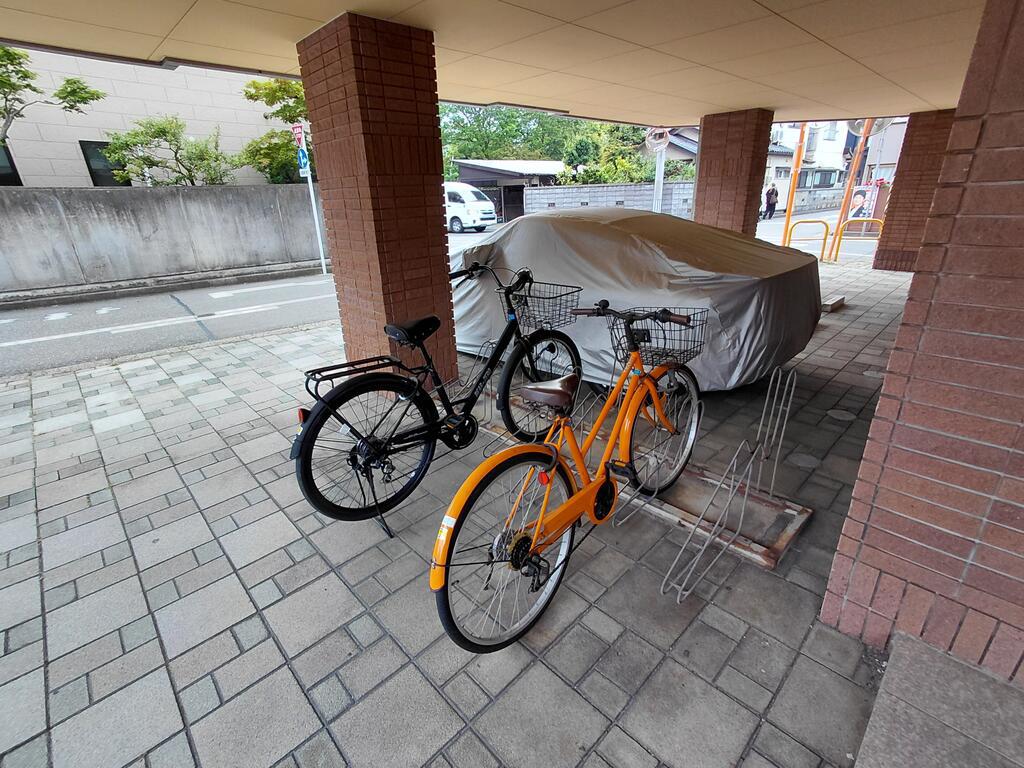 イーストパーク21