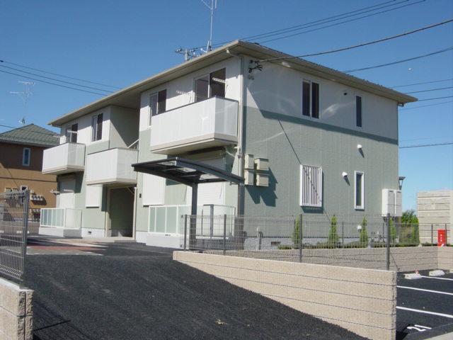 藤栄三番館