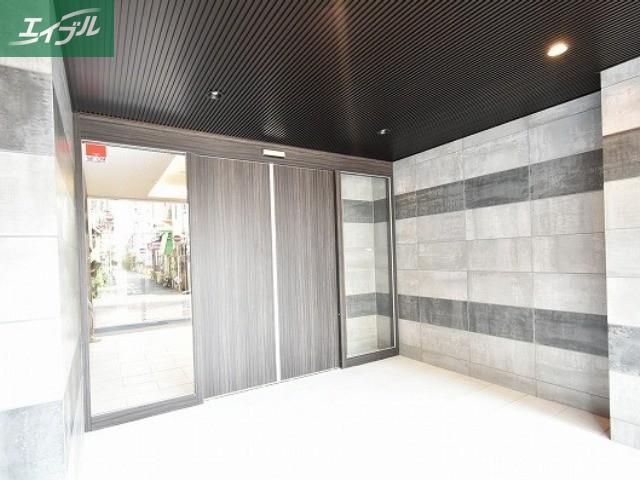 THE MODERN 表町