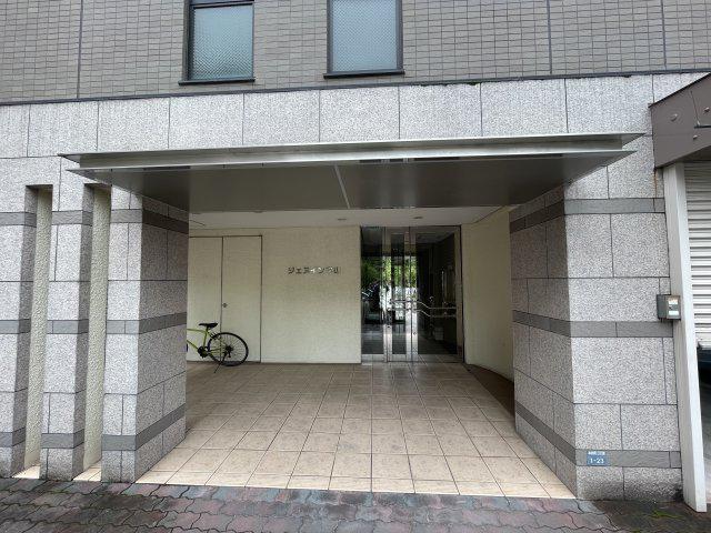 ジェヌイン本山