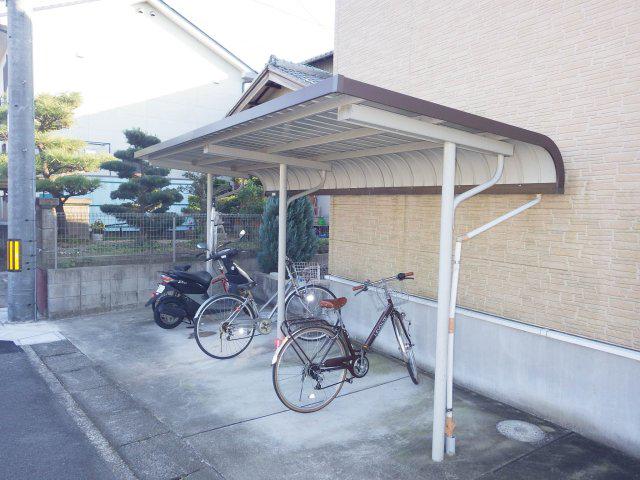 レオパレスつしま西