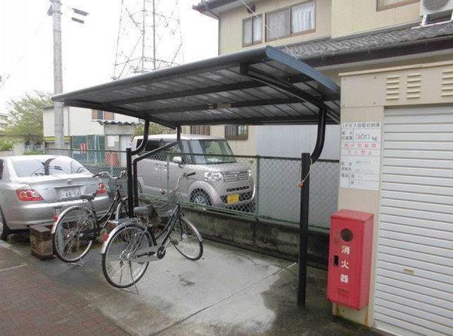 ラフィーニア