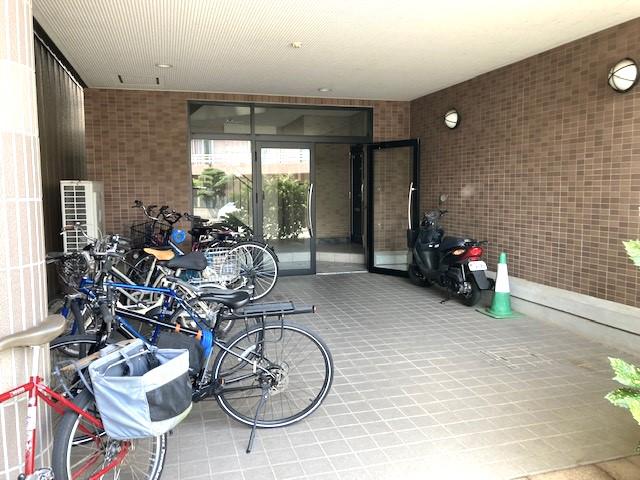 UI RESIDENCE