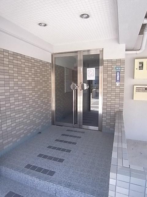 イーストハイツ