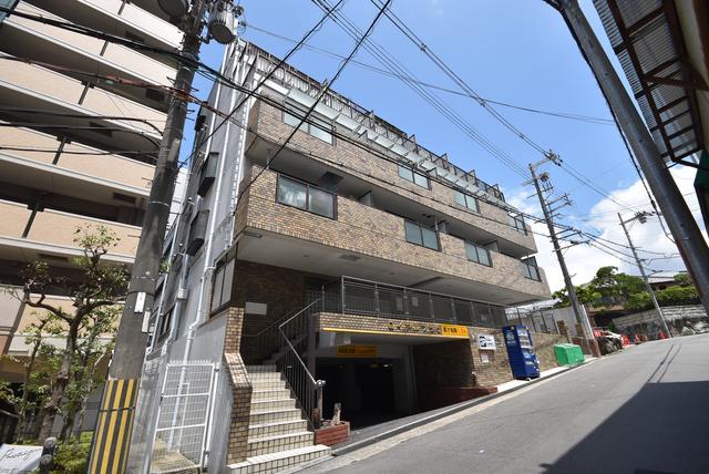 香里ロイヤルプラザ