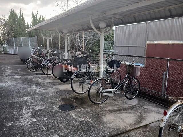 グレイス小山A棟