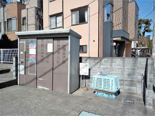 レオパレスルミエール