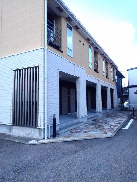 石川県金沢市 2階建 築16年