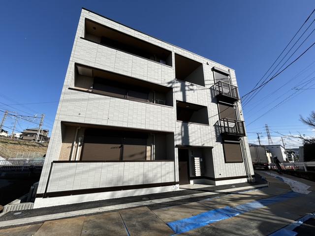 PEAR RESIDENCE